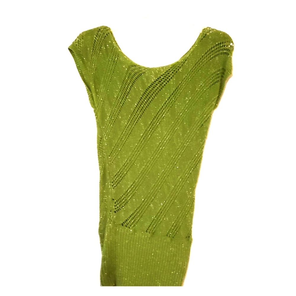 Sleeveless knit top